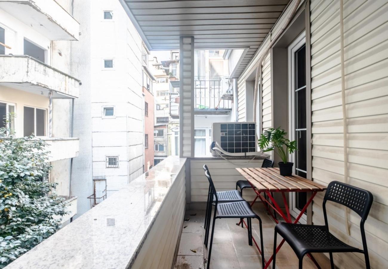 Апартаменти Exclusive Flat With Balcony In Nisantasi Стамбул Екстер'єр фото